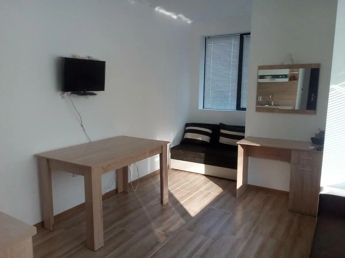 Homestay Studio Betty Apartment Burgas