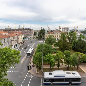 Апартаменты Seaman's House, Бургас
